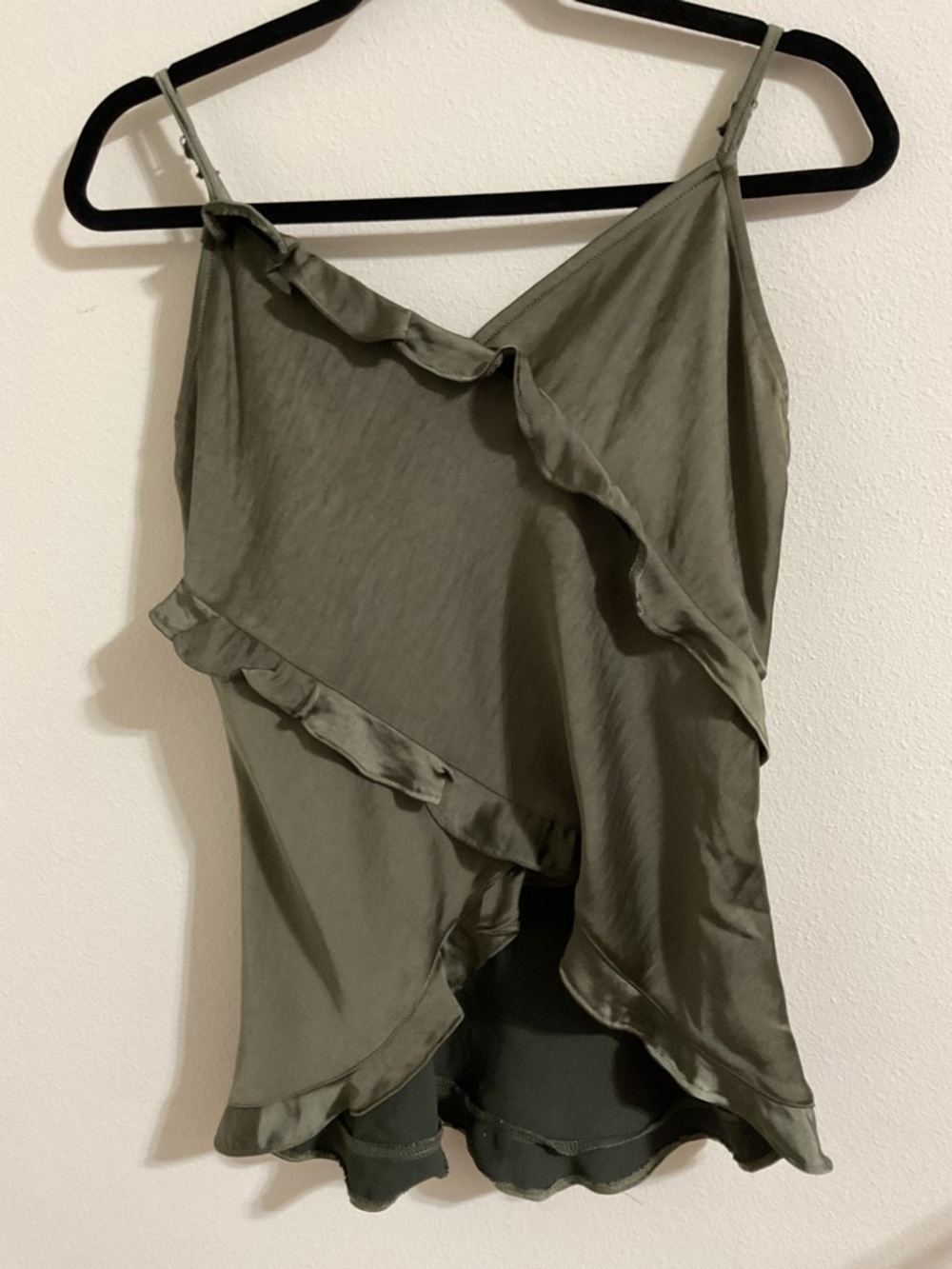 NWT - Melrose & Market Olive Green Asymmetrical Ruffle Satin Cami Top, Sz Small